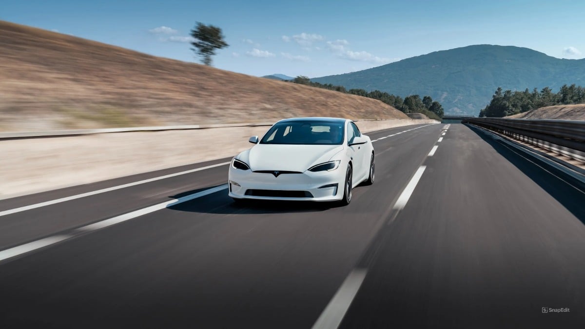 I Only Have 3 Miles Left on My Tesla, And The Closest Supercharger Is 7